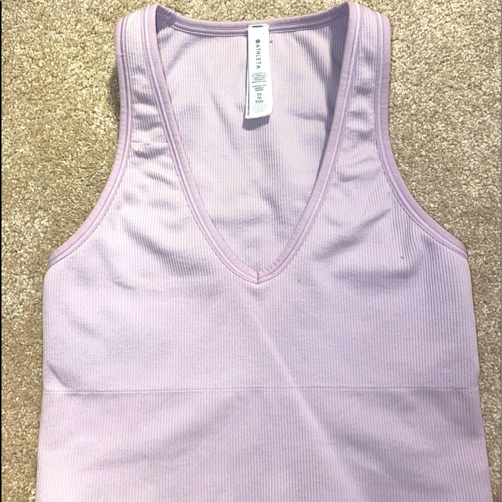 Athleta light purple top